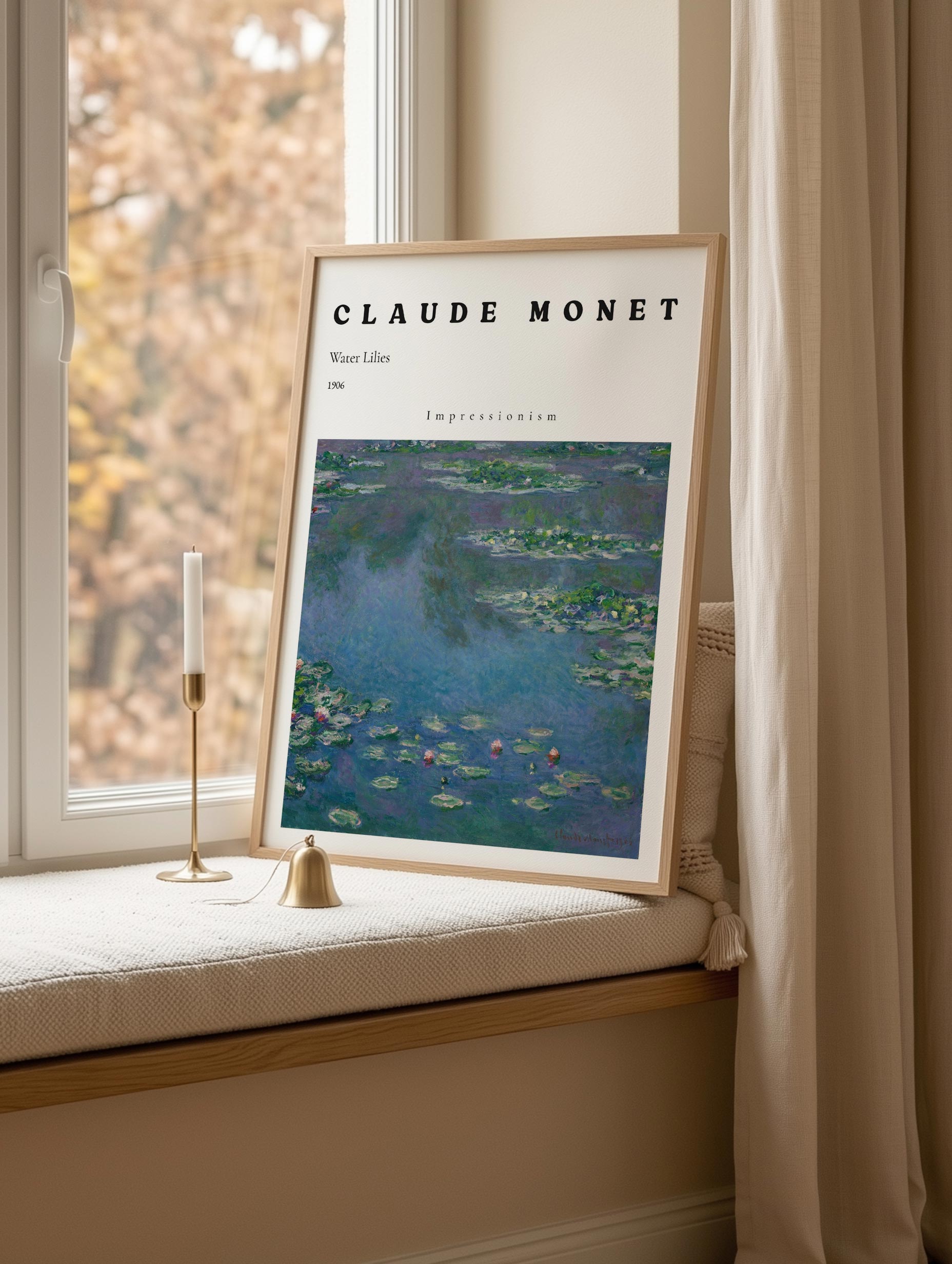 Plakat med portrett av løvinne i svart-hvitt