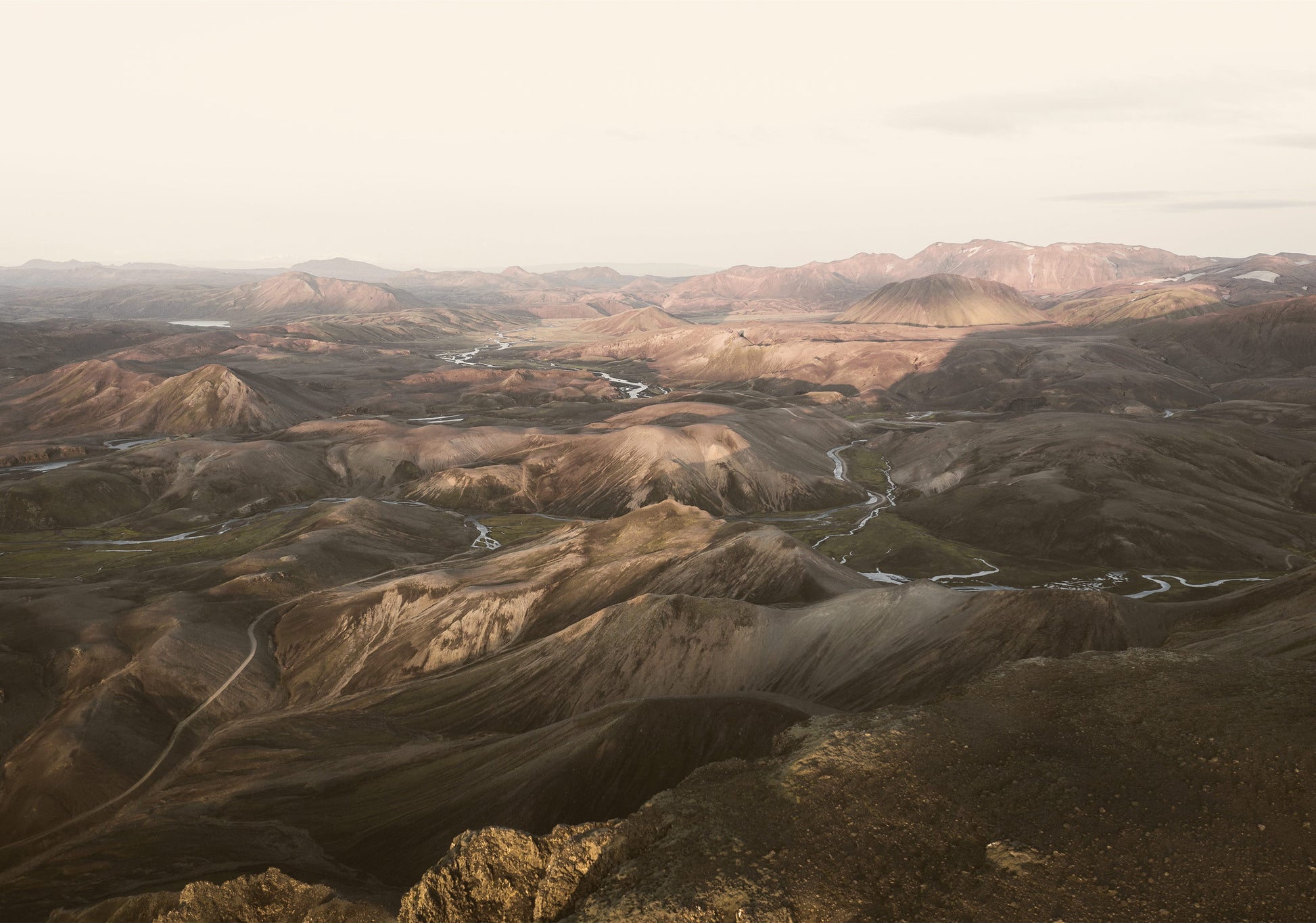 Första huset i en bosättning abstrakt konsttryck