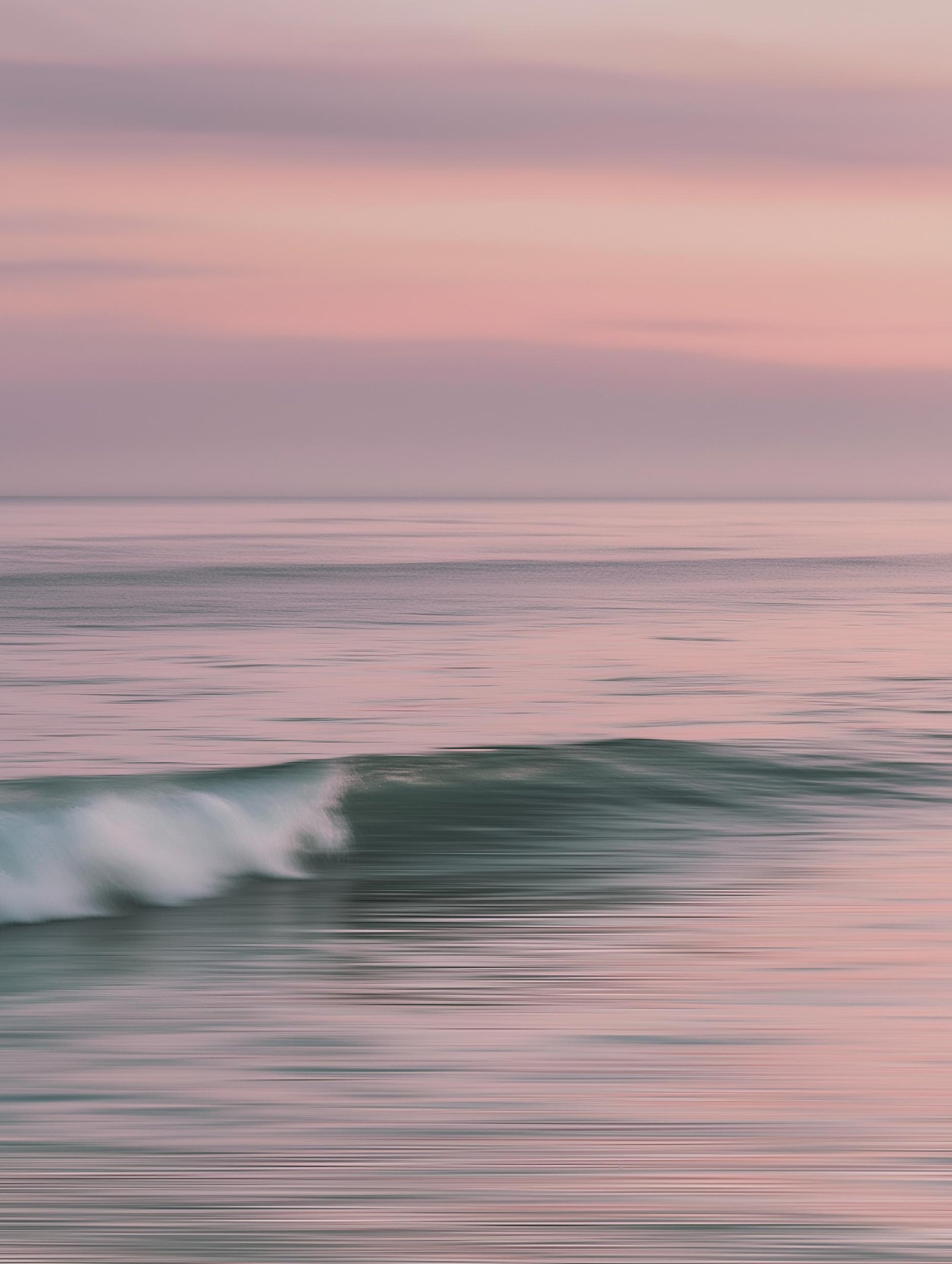 Serene Wave – Soft Pastel Ocean Poster